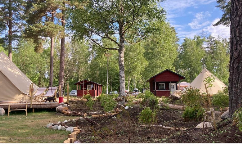 Nature Camping in Swedish Wilderness - Fika